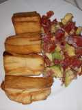 Deep-fried cassava served with kachumbari