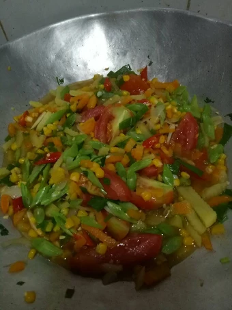 Cara Gampang Menyiapkan Resep Tumis sayur pelangi yang Uenak Anti Ribet, Bikin Ngiler