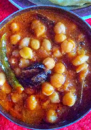 A picture of Spicy chole.