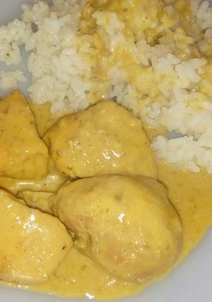 Foto principal de Pollo al curry con arroz