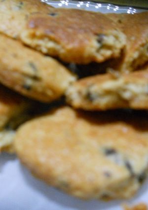 Una foto de Galletas de avena, miel y pasas de ciruelas
