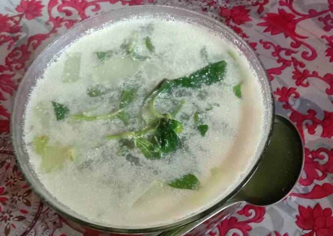 Sayur bobor bayam dan labu siam