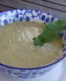 Sopa fría de brécol con calabacines
