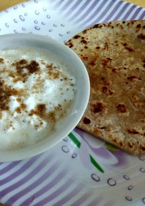 A picture of Mooli Parantha.