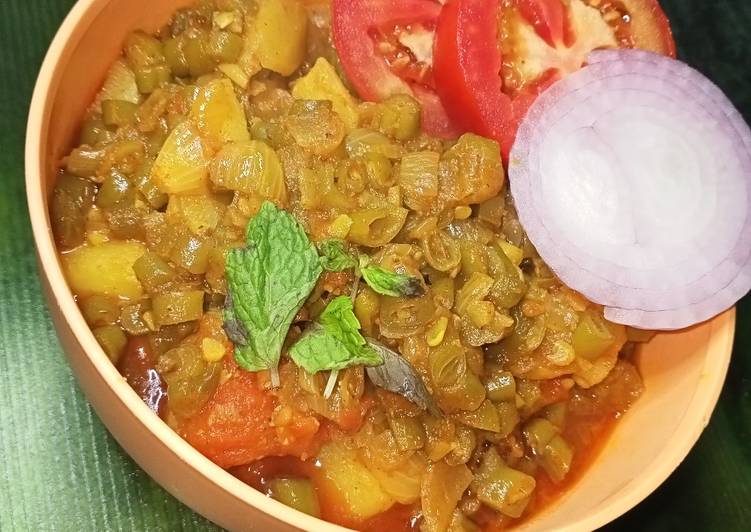 Simple Way to Prepare Ultimate Beans and potato curry