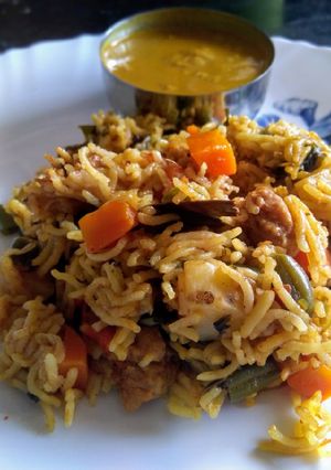 A picture of Vegetable Briyani in Pressure cooker.