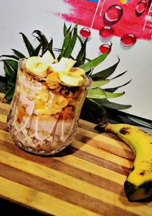 A picture of Yoghurt fruit parfait #dessert recipe..