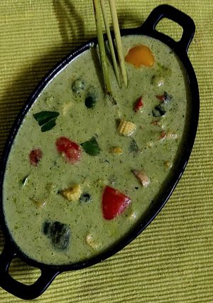 A picture of Thai Green Curry.