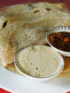சாஃப்ட், க்ரிஸ்ப் தோசை (Soft crisp dosai recipe in tamil) செய்முறை முக்கிய புகைப்படம்