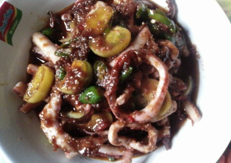 Bagaimana Membuat Sambal cumi Lezat