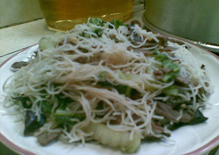 Japchae (Korean Side Dish)