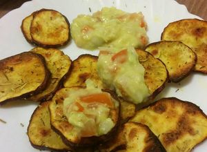 Foto de Chips de batata-doce com guacamole