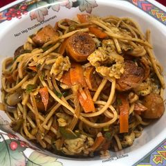 A picture of Non Veg Noodles (Chowmein).