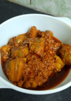 পটল সোয়া কিমা কারি (Potol soya keema curry recipe in Bengali) রেসিপির প্রধান ছবি