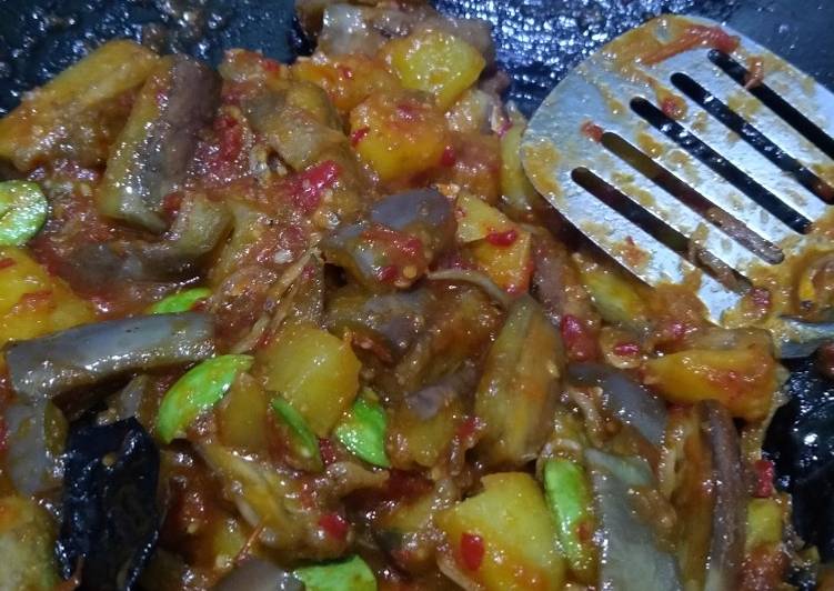 makanan Balado TTKP(teri terong kentang Pete) spesial Jadi, tidak cukup satu