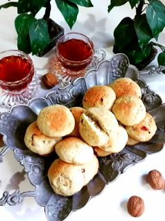 عکسی از دستور کلوچه سیب کشمشی گردویی