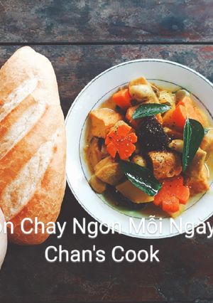 Hình của món Cà ri huế chay.