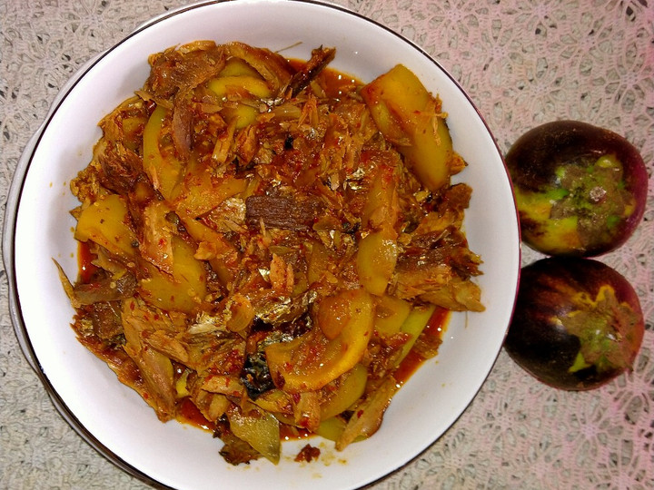 Resep Sambal Goreng Terung Asam (terung dayak)+Ikan Tongkol Salai yang Bikin Ngiler
