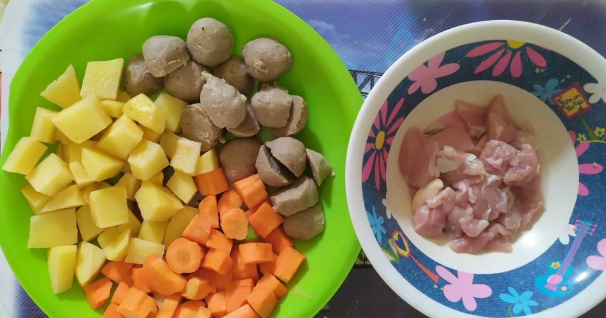 Resep Masakan Kentang Dan Wortel 13.480 resep sup kentang wortel enak dan sederhana - Cookpad