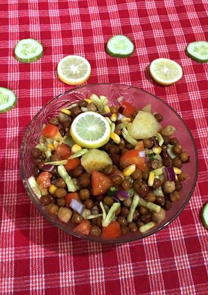 A picture of Healthy Chana Chat.