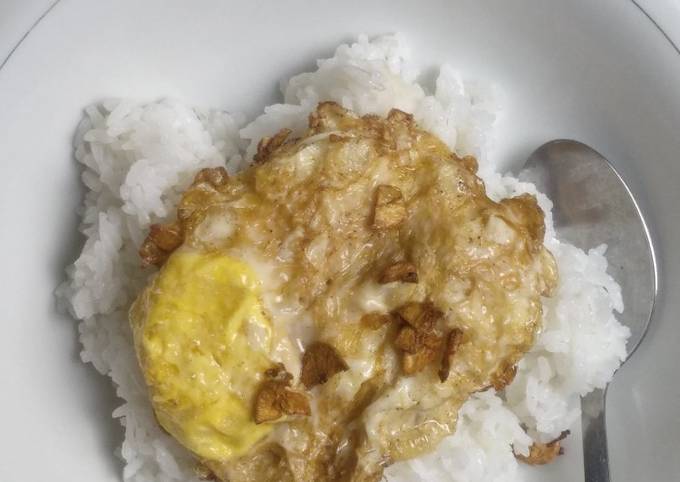 Nasi telur ceplok bawang putih