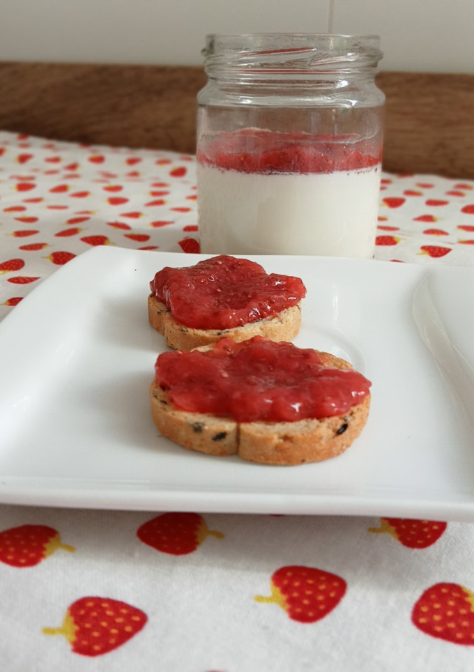 Una foto de Mermelada de fresa sin azúcar