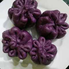 A picture of BakPao Ubi Unggu.