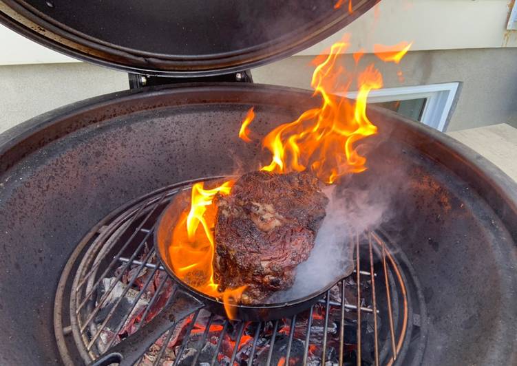 Rosbif de côtes Wagyu fumé au bois de bourbon