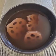 A picture of Lotus Root Soup.
