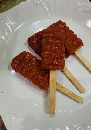 Popsicle din Strawberry da agwaluma ainihin hoton girkin