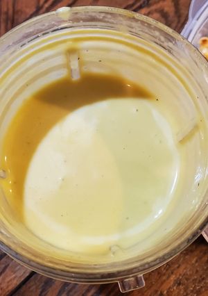 A picture of Mango balsamic vinaigrette.