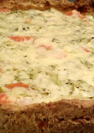 Una foto de Quiché de brócoli, zanahoria y cebolla 🍕