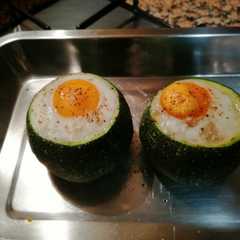 Foto principal de Calabacín relleno de verduras con pavo