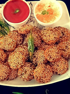 જુવારના વડા (Jowar Vada Recipe In Gujarati) રેસીપી મુખ્ય ફોટો