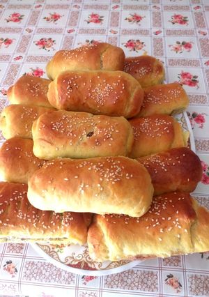 O poză a rețetei Cornuri cu gem și nucă măcinată (de post).