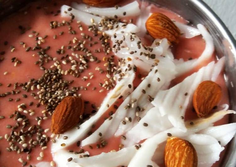 Pinky Coconut Smoothies for Healthy Breakfast