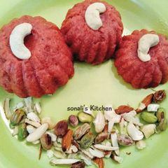 A picture of BeetRoot Daliya Halwa.