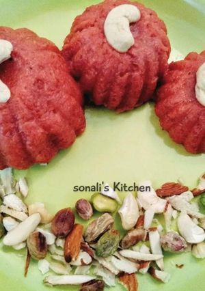 A picture of BeetRoot Daliya Halwa.