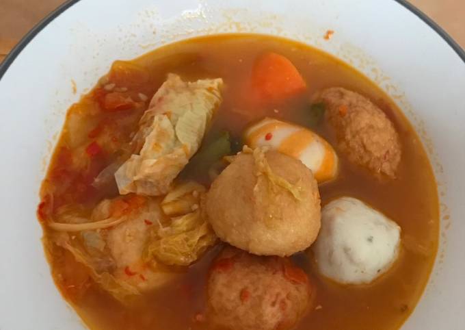 Resep Steamboat Kuah Tomyam🍲 oleh Dapur Ulik - Cookpad