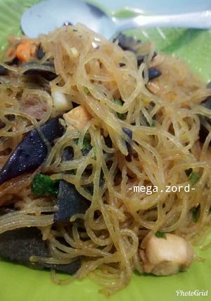 Foto resep Bihun Goreng Ayam Jamur
