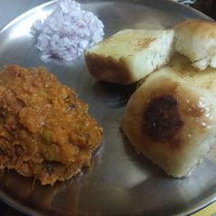 A picture of Pav bhaji.
