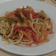 Espaghettis con verdura fresca de temporada🍃🍅🌶🍆🥒🥕🍝