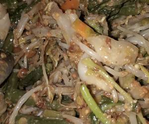 Resep mudah Pecel Sayur Uleg Yummy Mantul