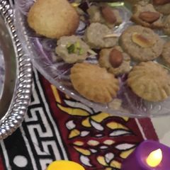 A picture of Makhana cookies.
