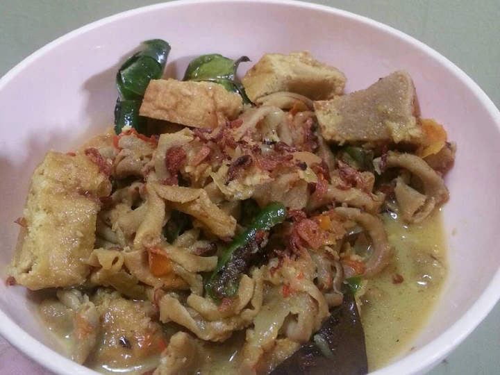 Langkah Mudah untuk Membikin Resep Usus ayam bumbu kuning yang Bisa Manjain Lidah Anti Ribet, Uenak Banget