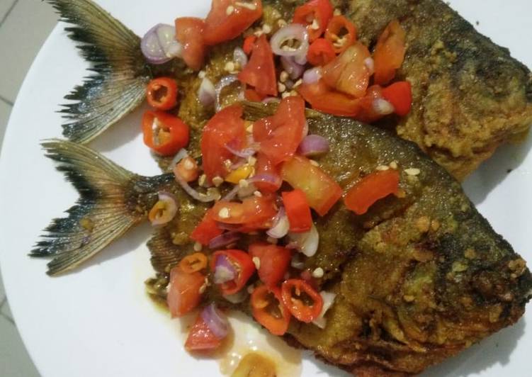 Resep Ikan tepung sambal iris Lezat