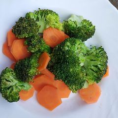 A picture of Steamed broccoli salad.