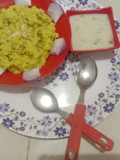 ખીચડી અને કઢી (Khichdi Kadhi Recipe In Gujarati) રેસીપી મુખ્ય ફોટો