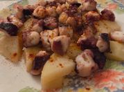 Una foto de pulpo al pimentón