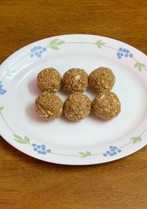 A picture of TilgulSankranti special recipe from Maharashtra#sankranti.